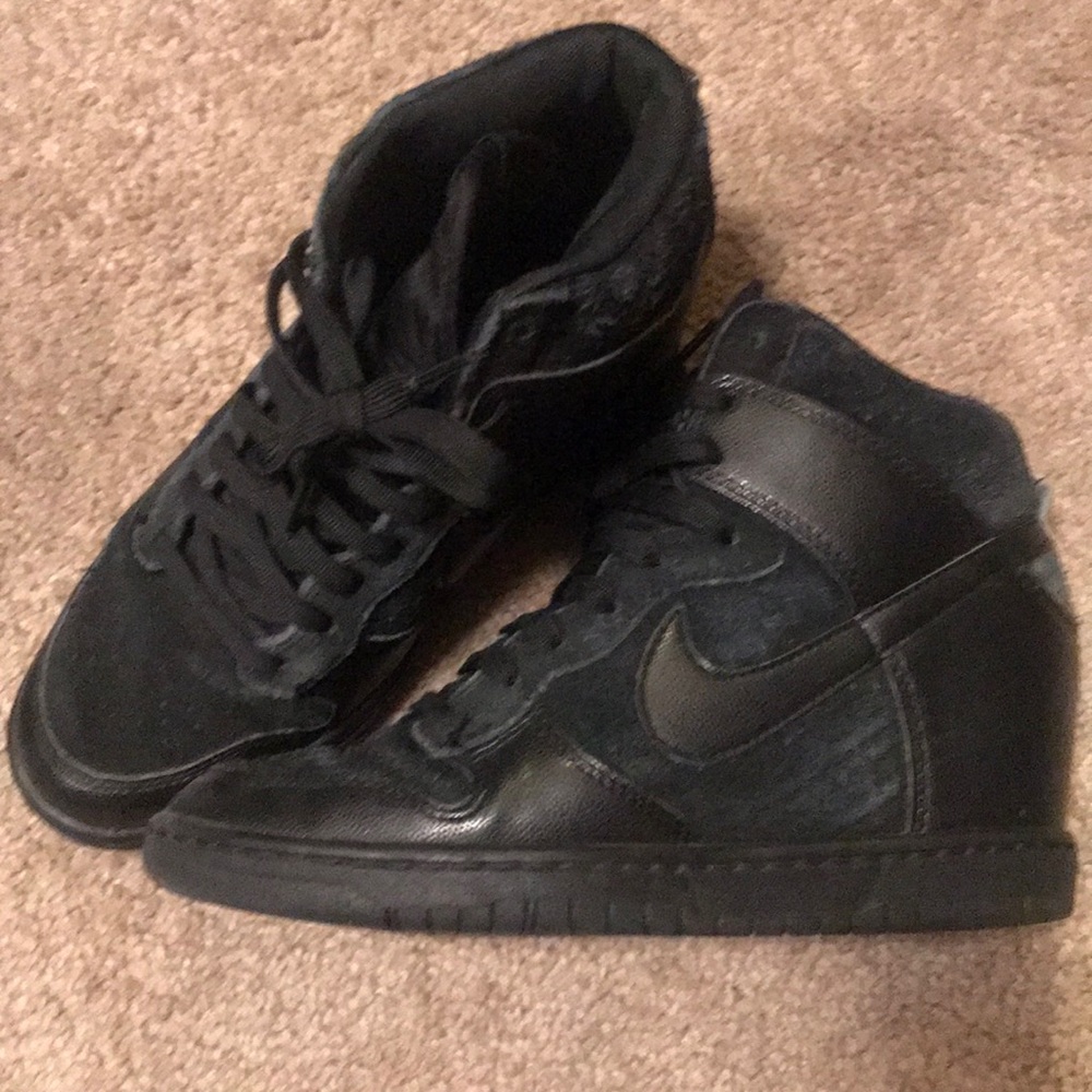 Nike Sky Hi Wedge - Women’s 6